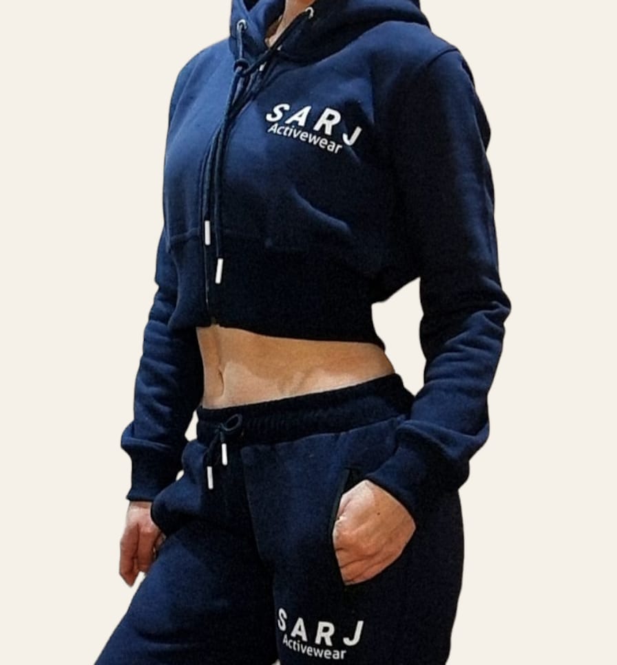 Woman’s crop hoody